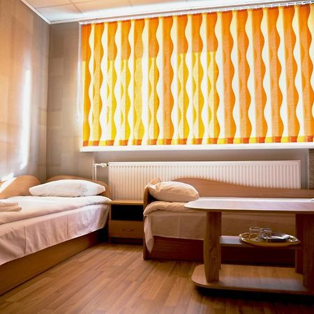 Telsiu Hotel Telšiai エクステリア 写真